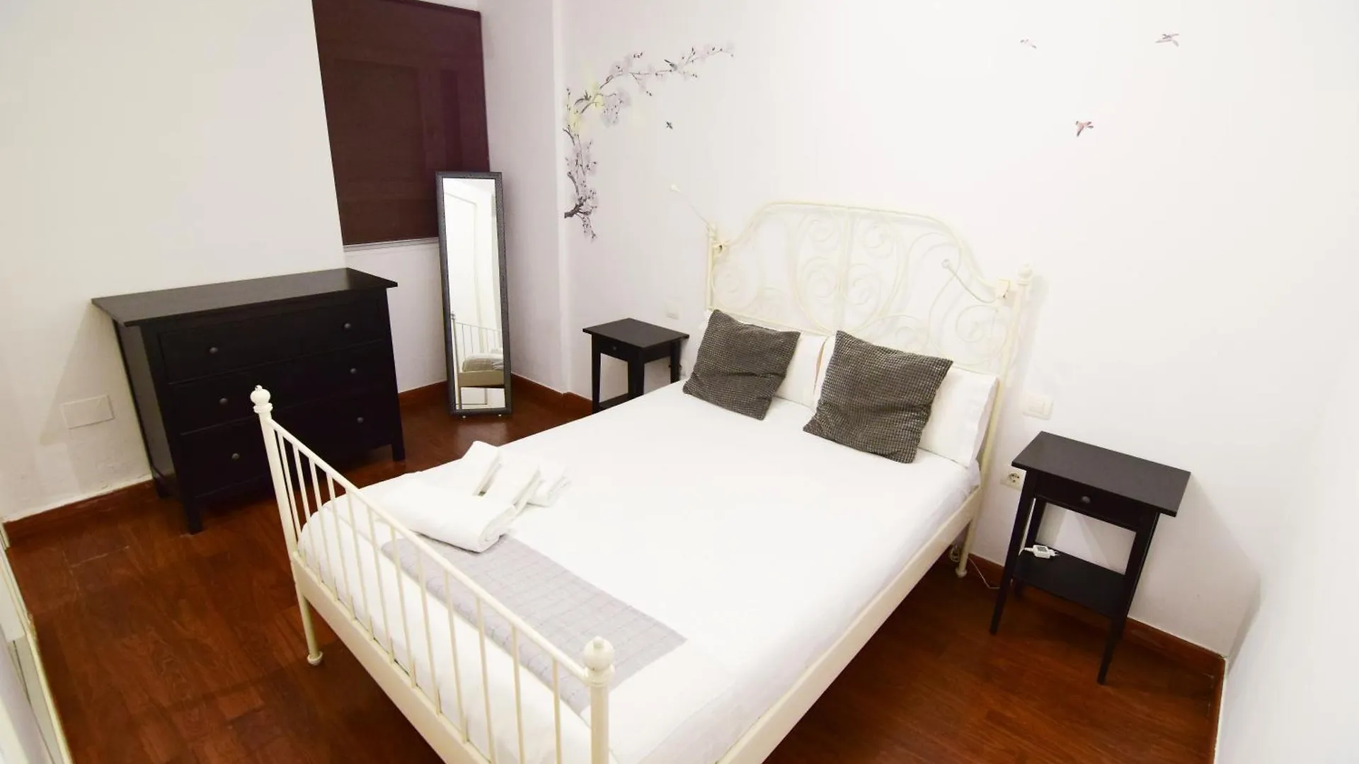 Letmalaga Economy Bishop Orchard Apartment Spain
